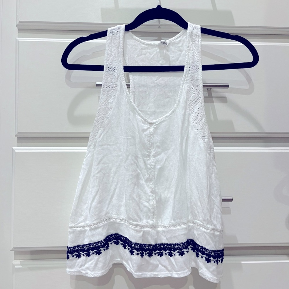 Size S linen crop tank